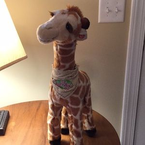 Toys R Us Vintage Talking Geoffrey Giraffe